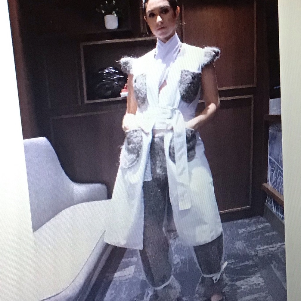 2 Piece Set Size 8 - image 1